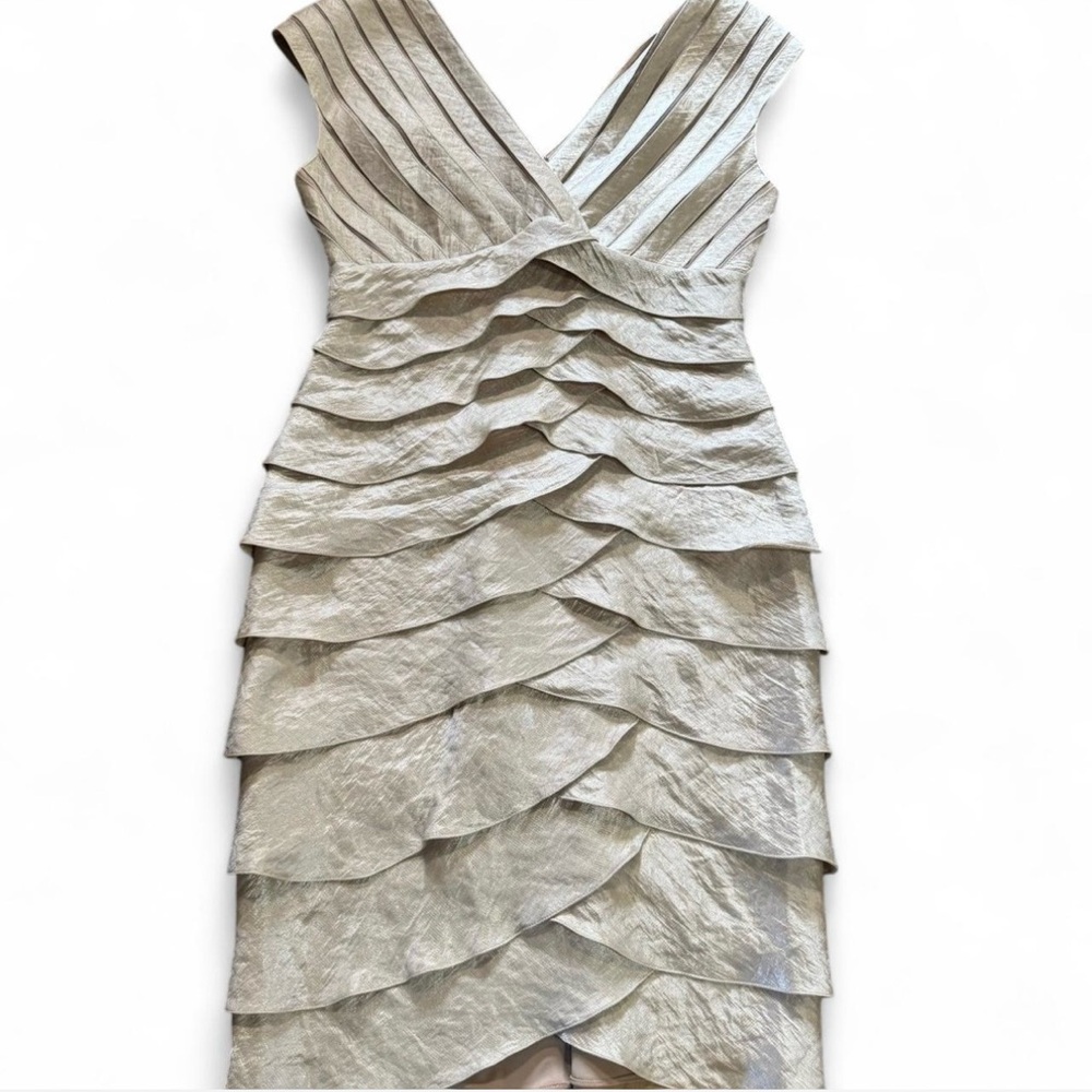 Adrianna Papell Dress. Size 4